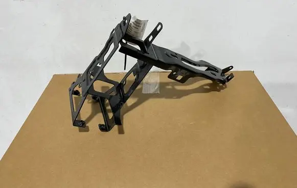 BMW 4 F32 F33 Headlight/headlamp mounting bracket 51647245791