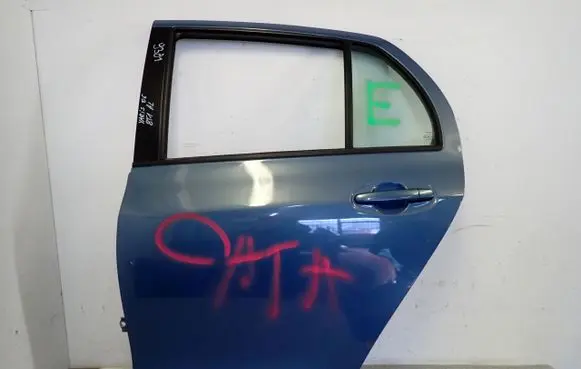 Toyota Yaris Rear door 
