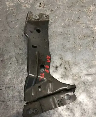 Audi A1 Fender mounting bracket 82A821136
