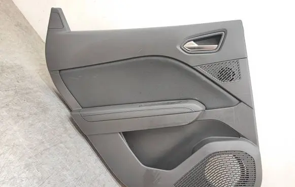 Renault Captur II Rear door card panel trim 829016274R
