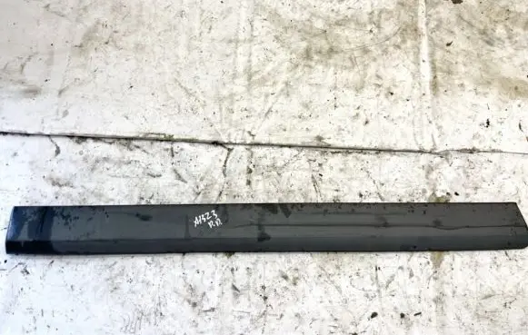 Volkswagen PASSAT B3 Front door trim (molding) 357853516