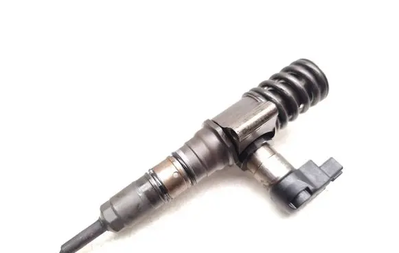 Audi A4 S4 B7 8E 8H Fuel injector 03G130073T