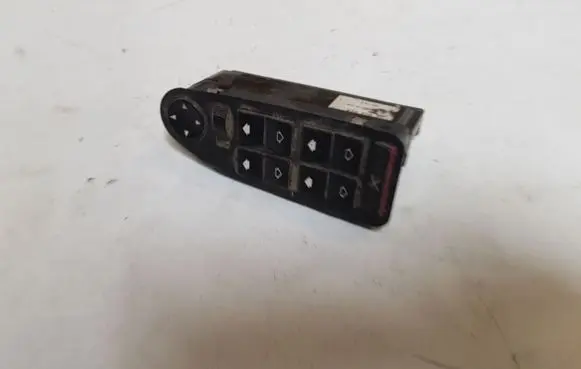BMW 5 E39 Electric window control switch 8368966
