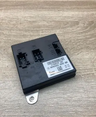 Mercedes-Benz E W211 Comfort/convenience module 2115452132