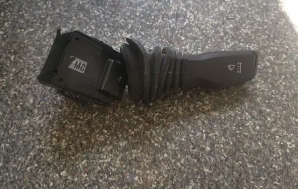 Opel Antara Wiper control stalk