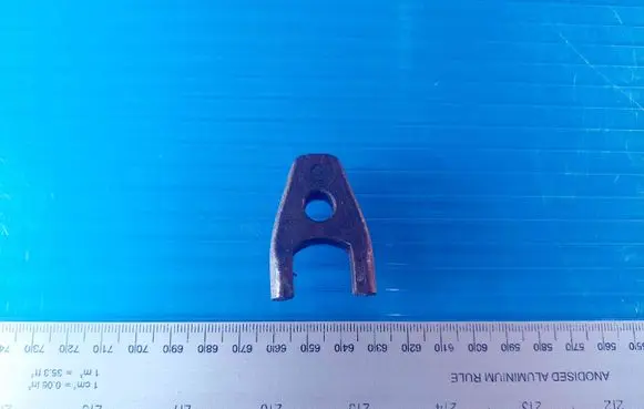 KIA Sorento Fuel Injector clamp holder