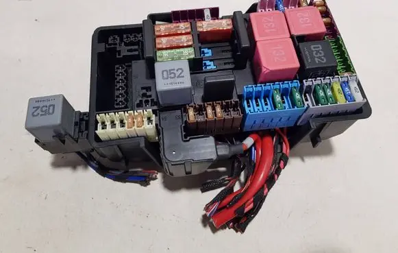 Mercedes-Benz C W205 Fuse box set A2059068501UII A2059068501
