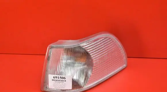 Volvo XC70 Front indicator light 0000