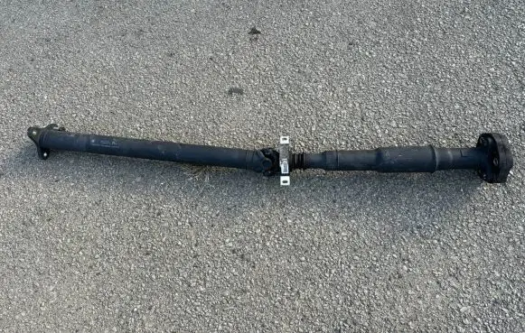 BMW 8 G16 Rear driveshaft/prop shaft 8833797 55883379703 72883810