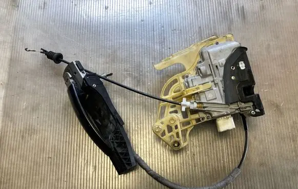 Front door lock