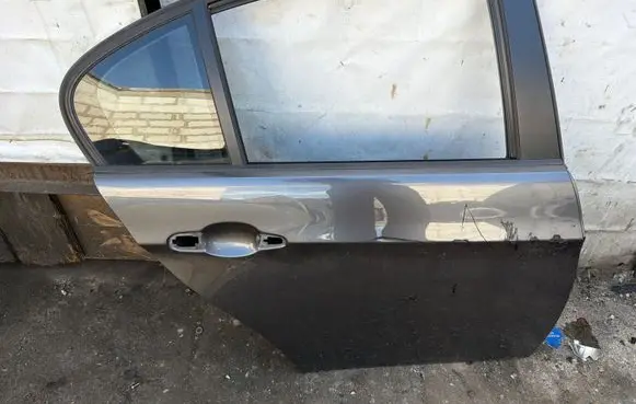 BMW 3 E90 E91 Rear door