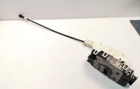 Mercedes-Benz Sprinter W907 W910 Sliding door lock A9077200000