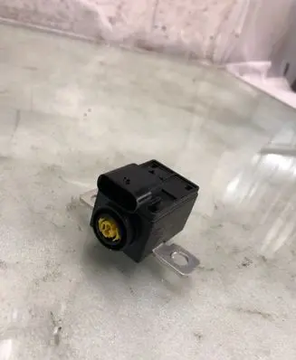 Mercedes-Benz EQA Battery relay fuse A0009827425