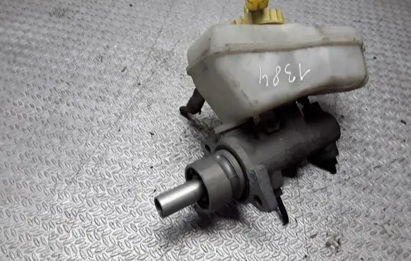 Skoda Octavia Mk1 (1U) Master brake cylinder