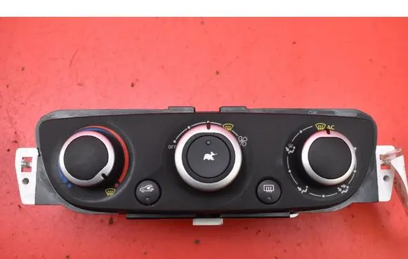 Renault Megane III Climate control unit 2751000B20