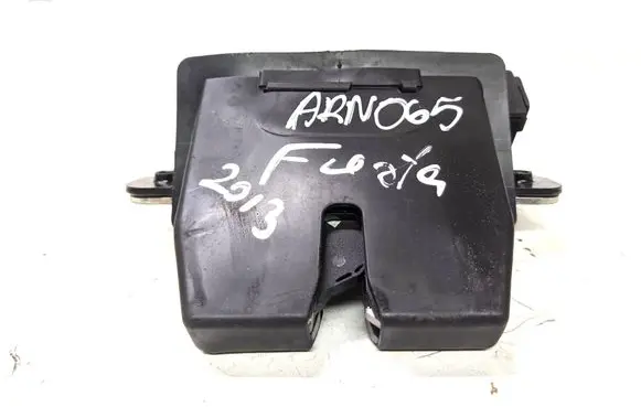 Ford Fiesta Tailgate/trunk/boot lock/catch/latch 8A61A442A66BL