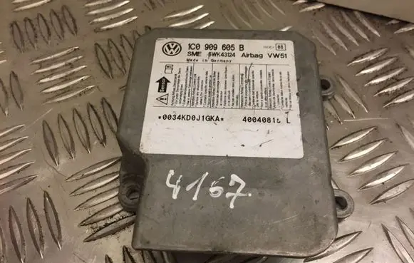 Volkswagen PASSAT B5.5 Airbag control unit/module 1C0909605B 4167