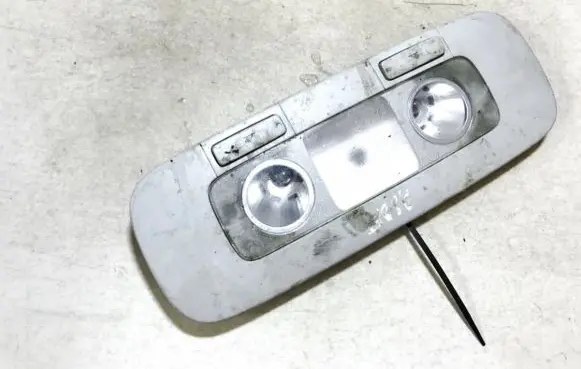 Volkswagen PASSAT B6 Rear seat light
