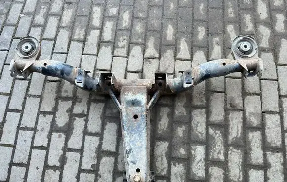 Volkswagen Sharan Rear subframe 