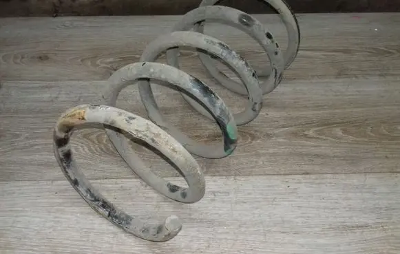 Volvo V70 Rear coil spring