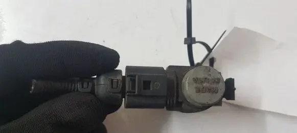 Audi A4 S4 B6 8E 8H Turbo solenoid valve 1J0906283C