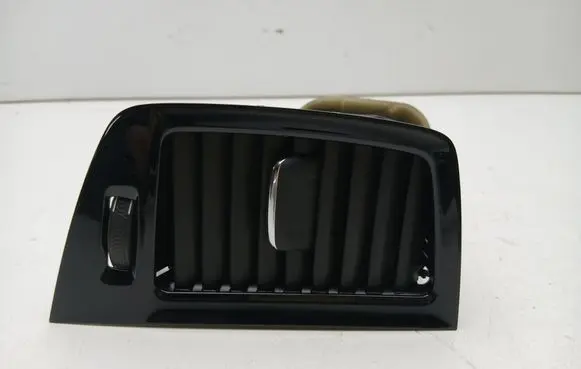 Volvo XC90 Dash center air vent grill 32277962