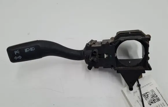 Audi A4 S4 B6 8E 8H Indicator stalk 4E0953513A