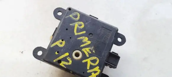Nissan Primera Air flap motor/actuator 3t05030820