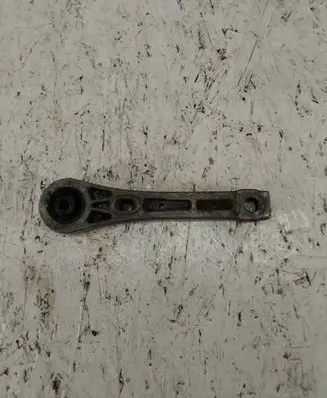 Volkswagen PASSAT B6 Engine mount bracket 3C0199855