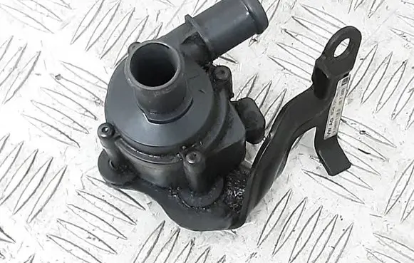 Volkswagen Golf VII Electric auxiliary coolant/water pump 5Q0965561B