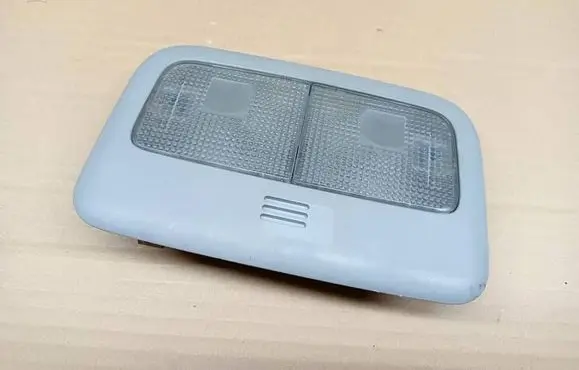 Toyota Yaris Front seat light