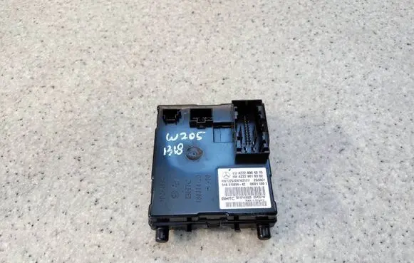 Mercedes-Benz C W205 Comfort/convenience module A2229004015 A2229018302