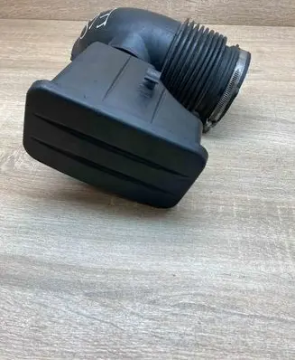BMW 5 E60 E61 Air intake duct part 7521029 6620959
