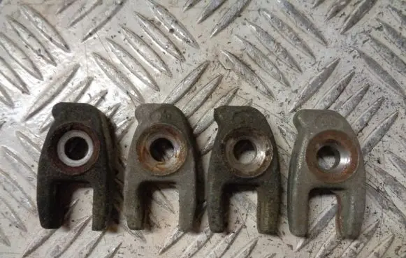 Nissan Note (E12) Fuel Injector clamp holder