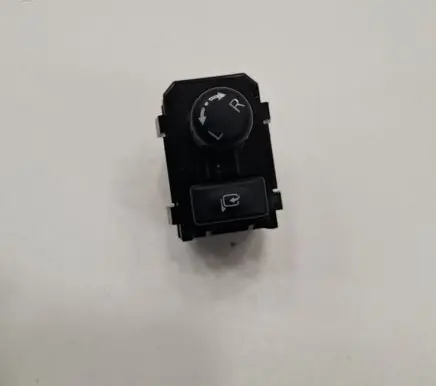 Nissan Leaf II (ZE1) Wing mirror switch