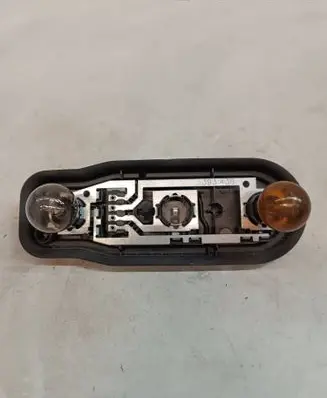 BMW 5 E39 Tail light bulb cover holder 399376