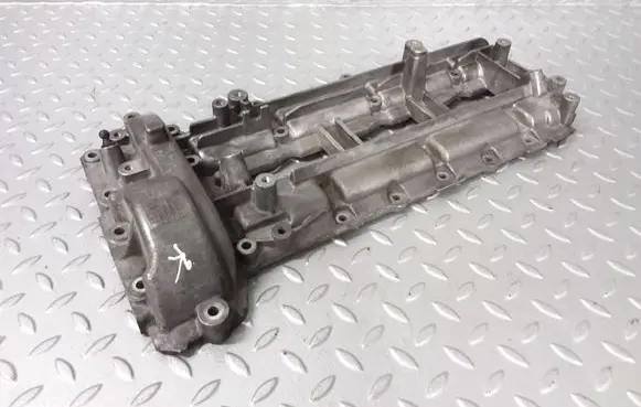 Mercedes-Benz S W221 Rocker cam cover A6420101230 6420101230