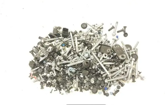 Porsche Taycan 9J1 Nuts/bolts 