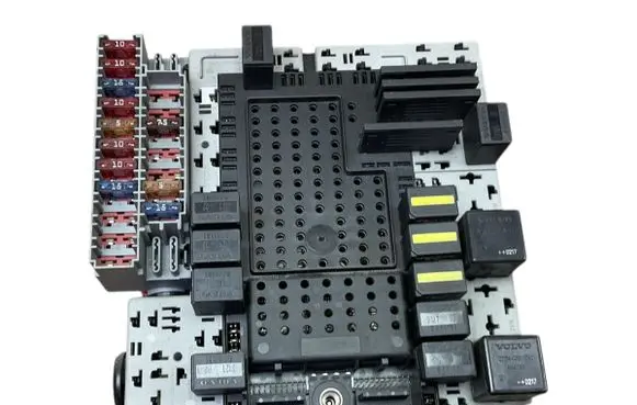 Volvo S60 Fuse box set 8645729 8688153