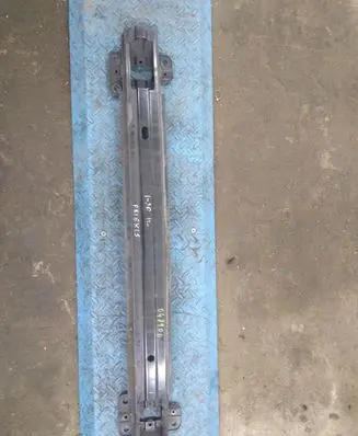 Hyundai i30 Front bumper cross member