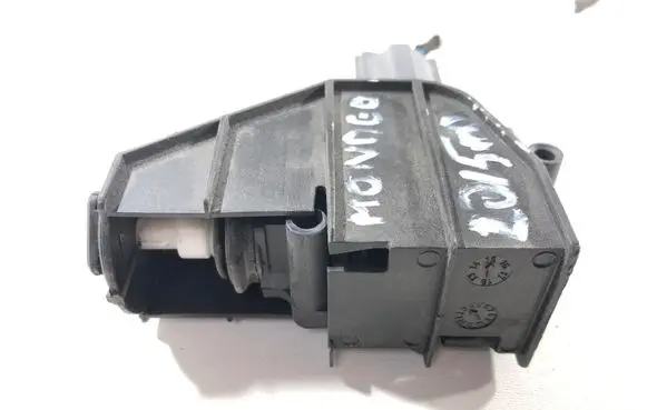 Fuel tank cap lock