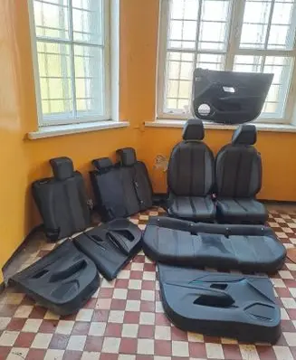 Peugeot 208 I Seat set X8446