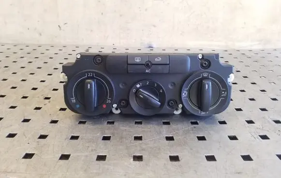 Volkswagen Tiguan Climate control unit 5M2820045A 5HB009327