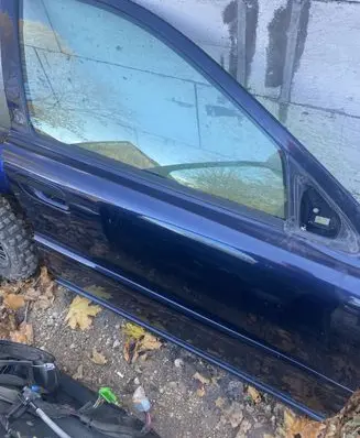 Volvo S60 Front door