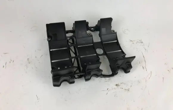 Porsche Macan (95B) other engine part 94610708575