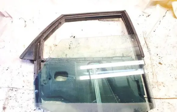 Audi 80 90 S2 B4 Rear door window/glass frame 