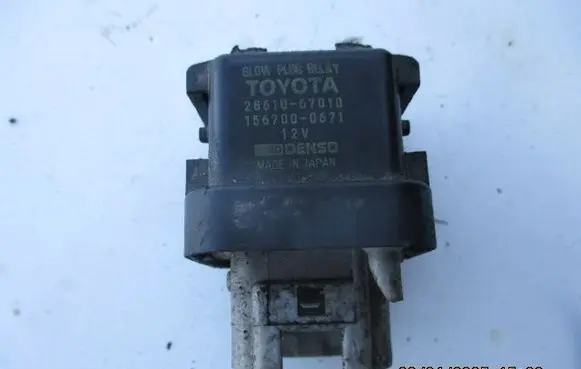 Toyota RAV 4 (XA20) Glow plug pre-heat relay 2861067010