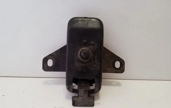 Volkswagen Amarok Engine mount bracket 2H0199256 2H0199256A