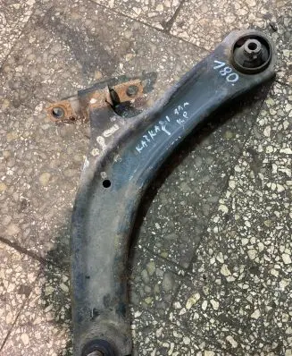 Nissan Qashqai Front lower control arm/wishbone 