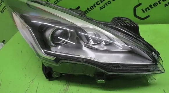 Peugeot 3008 II Headlight/headlamp